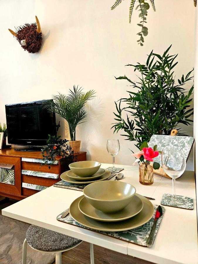 The Ferns - Shared Garden Apartment With Parking Darvel ภายนอก รูปภาพ
