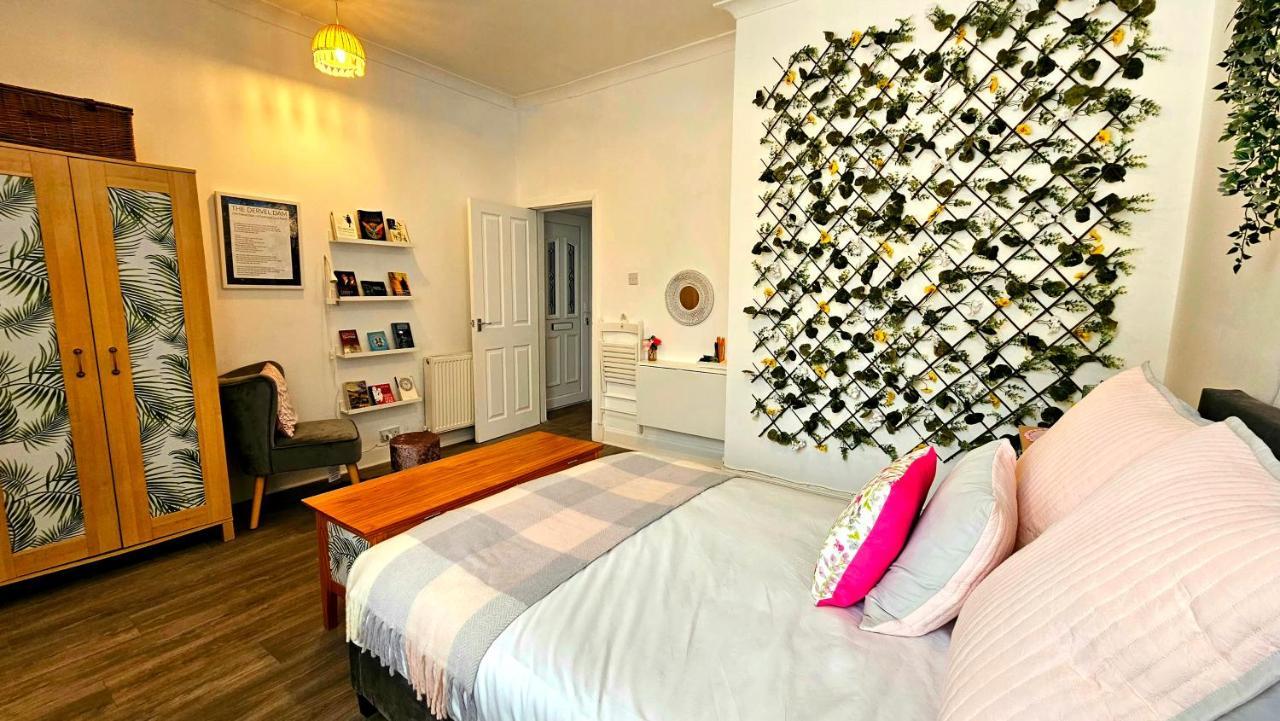 The Ferns - Shared Garden Apartment With Parking Darvel ภายนอก รูปภาพ